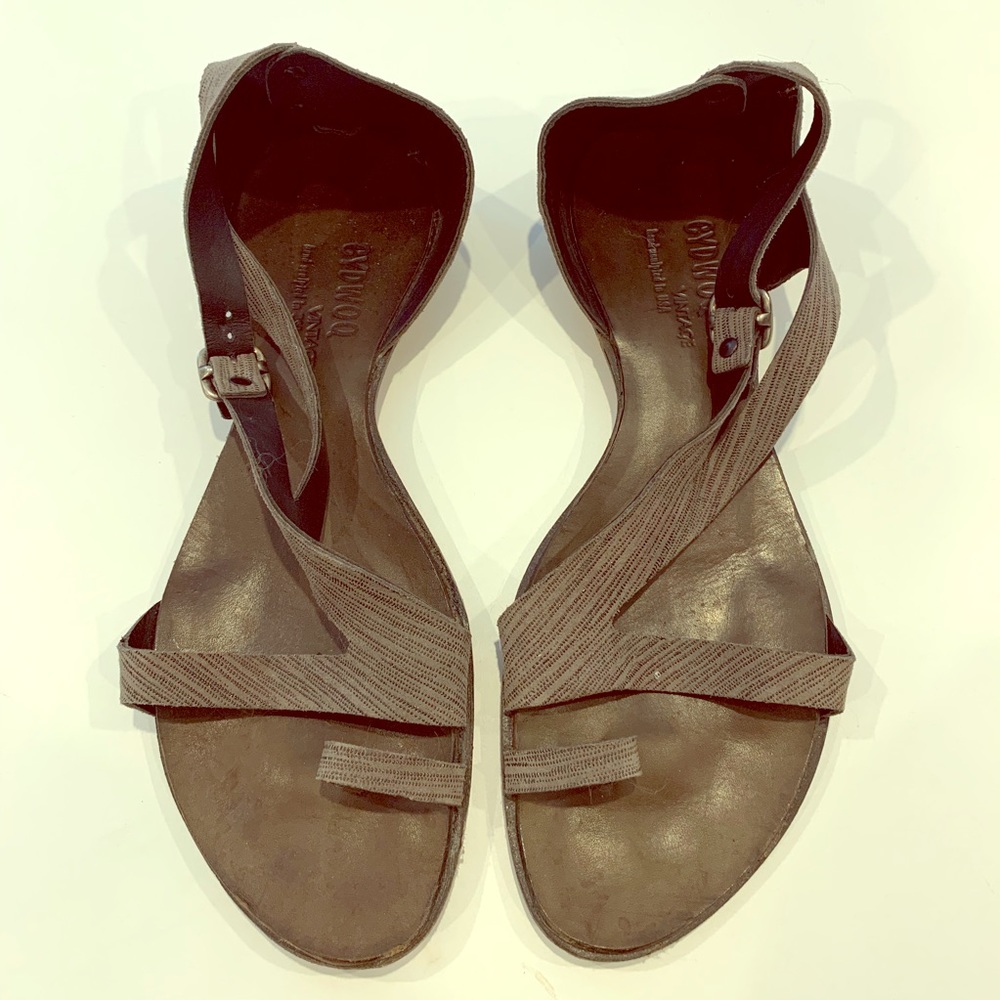 Cydwoq handmade sandals size 42